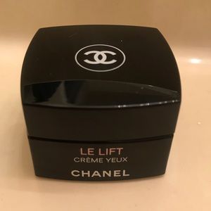 Chanel Le Lift Firming Anti-Wrinkle Eye Cream